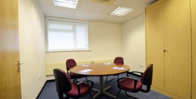 Office in St. Albans - photo 3